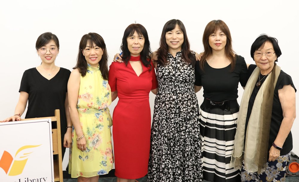 North of Shanghai, South of Beijing · Launch & signing archive 4